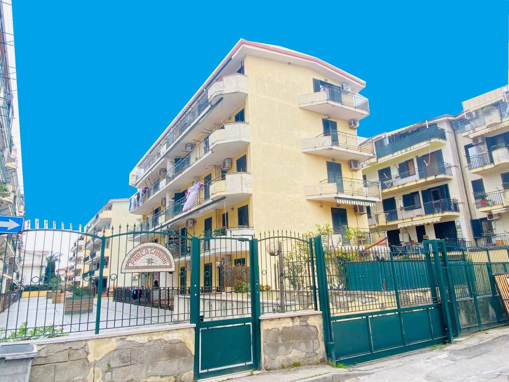 Appartamento in vendita a Orta di Atella via Lucio Battisti, 6