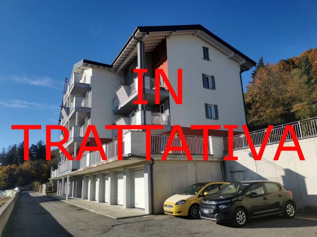 Appartamento in vendita a Saltrio via Cassi, 41
