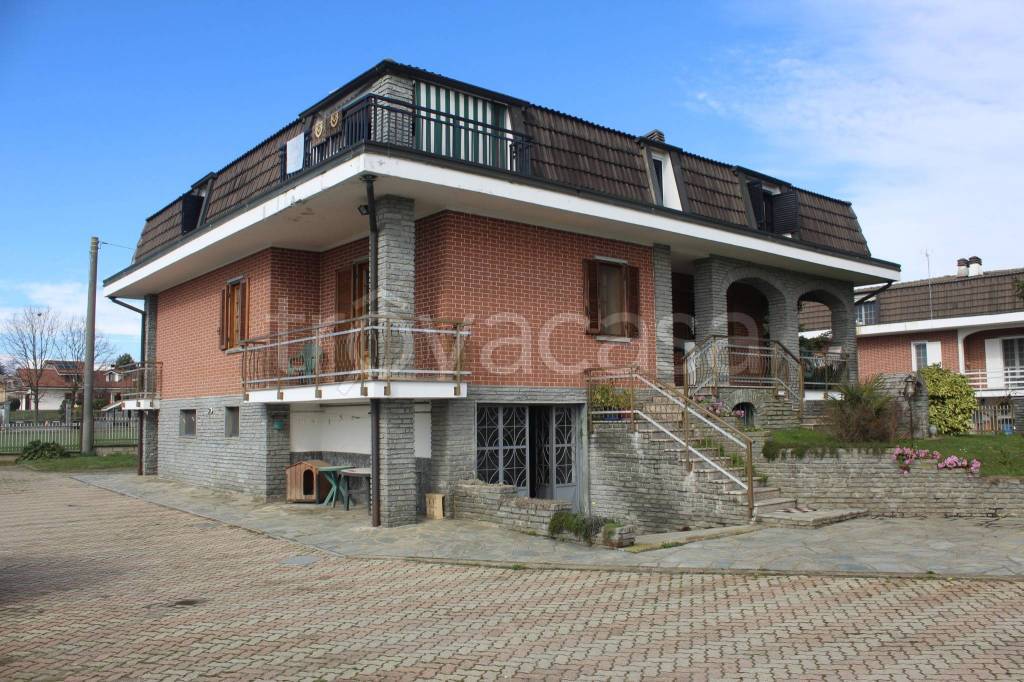 Villa Bifamiliare in vendita a Leini via Maiole