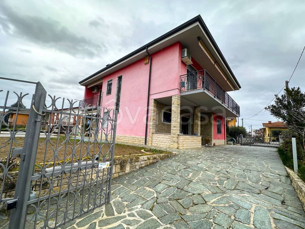 Villa Bifamiliare in vendita a Osio Sotto via Goffredo Mameli