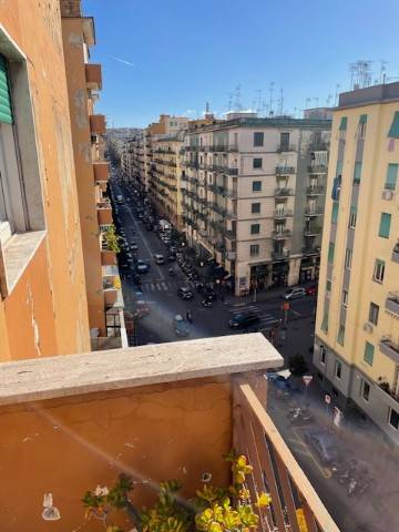 Appartamento in affitto a Napoli via Francesco Cilea, 110