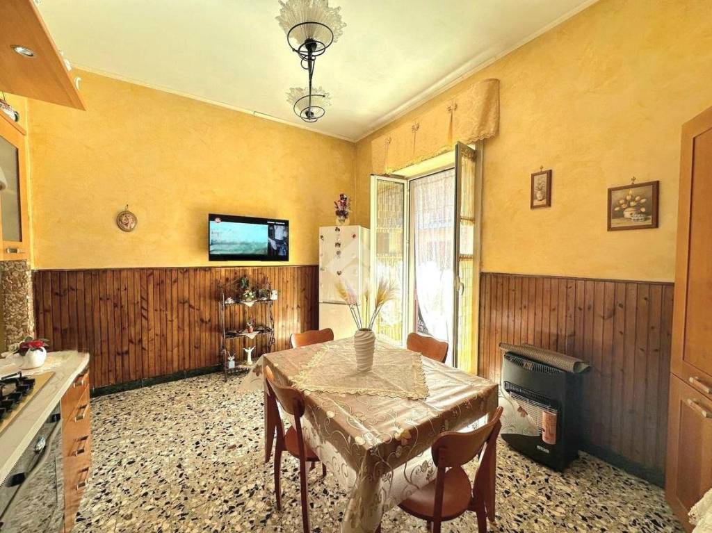 Appartamento in vendita ad Arzano via Luigi Rocco, 36