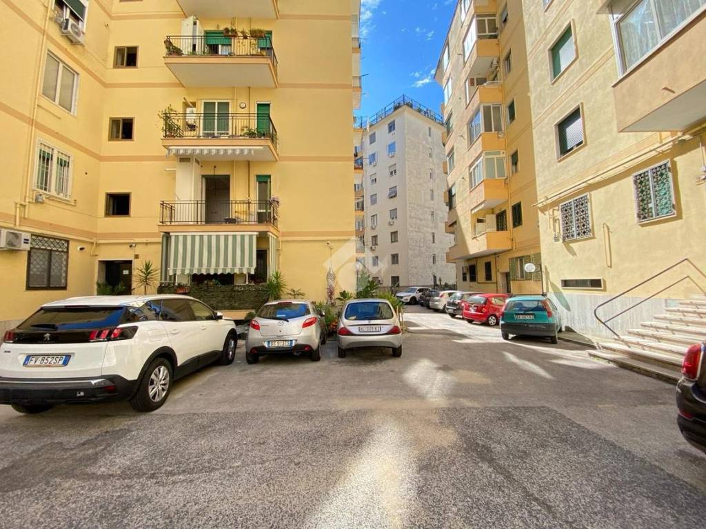 Appartamento in vendita a Napoli via domenico fontana, 41