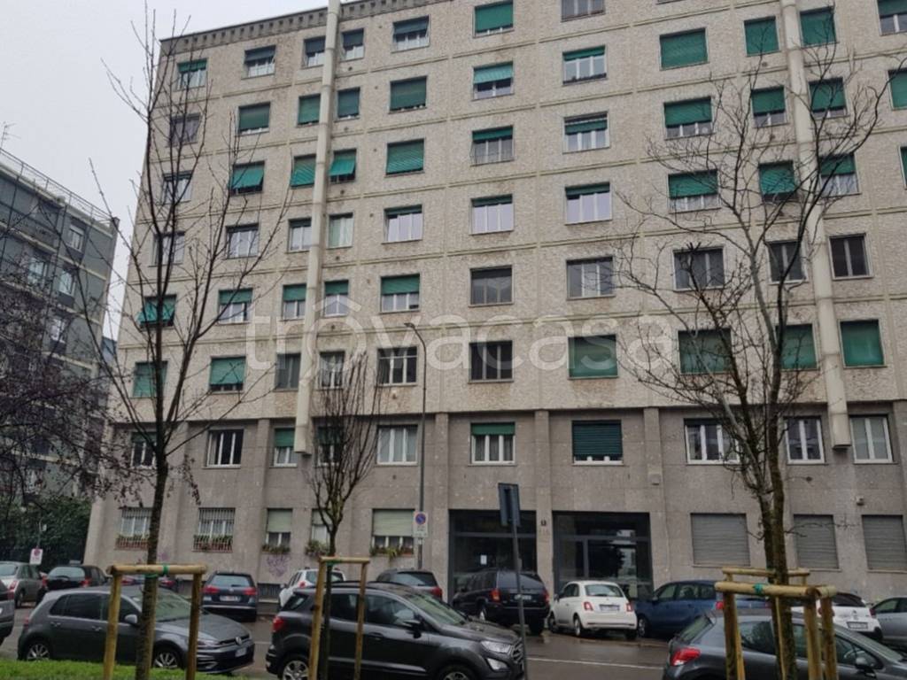 Appartamento in affitto a Milano via Giacomo Griziotti, 3