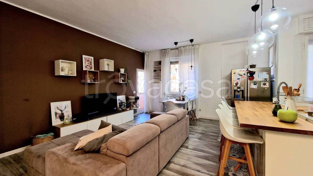 Appartamento in vendita a Milano via Umberto Masotto, 27