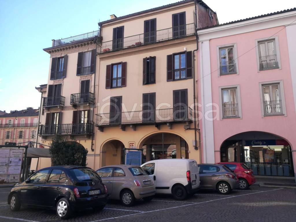 Appartamento in vendita ad Asti piazza Statuto, 8