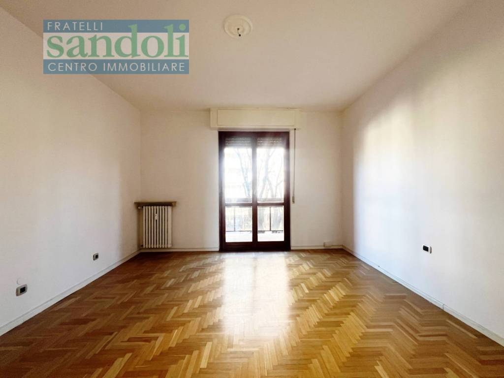 Appartamento in affitto a Vercelli viale Garibaldi