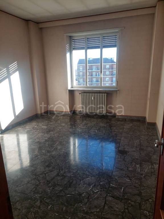 Appartamento in in vendita da privato a Nichelino via Giuseppe Giusti, 33