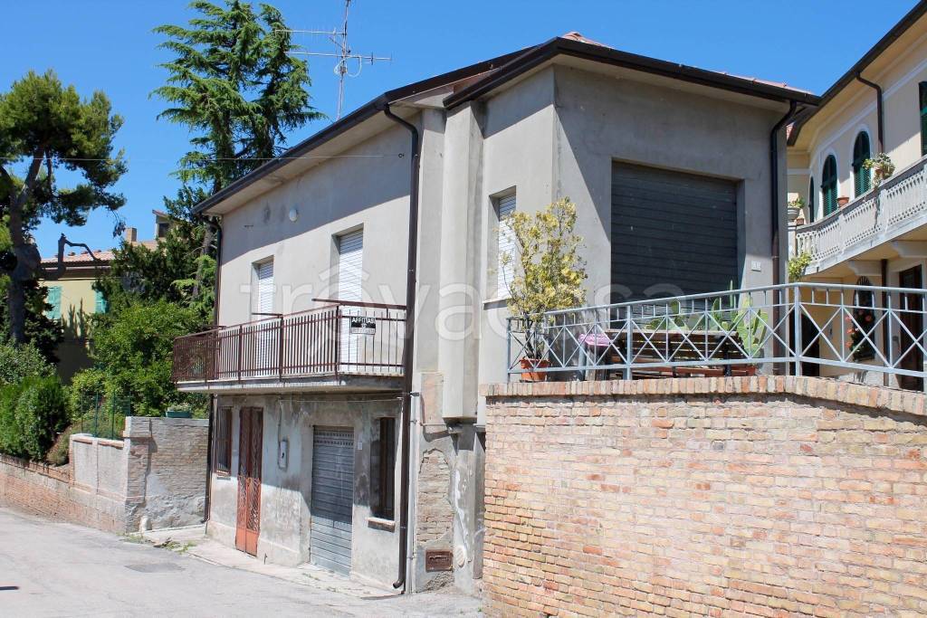 Villa in in vendita da privato a Sant'Omero strada Provinciale 11, 34