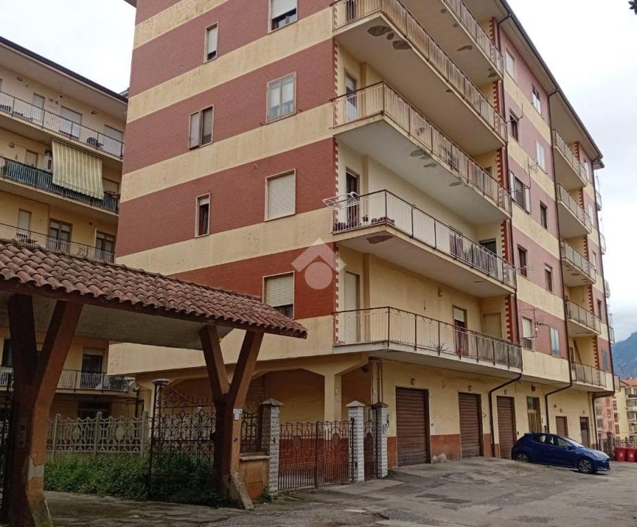 Appartamento in vendita ad Avellino via due principati, 270