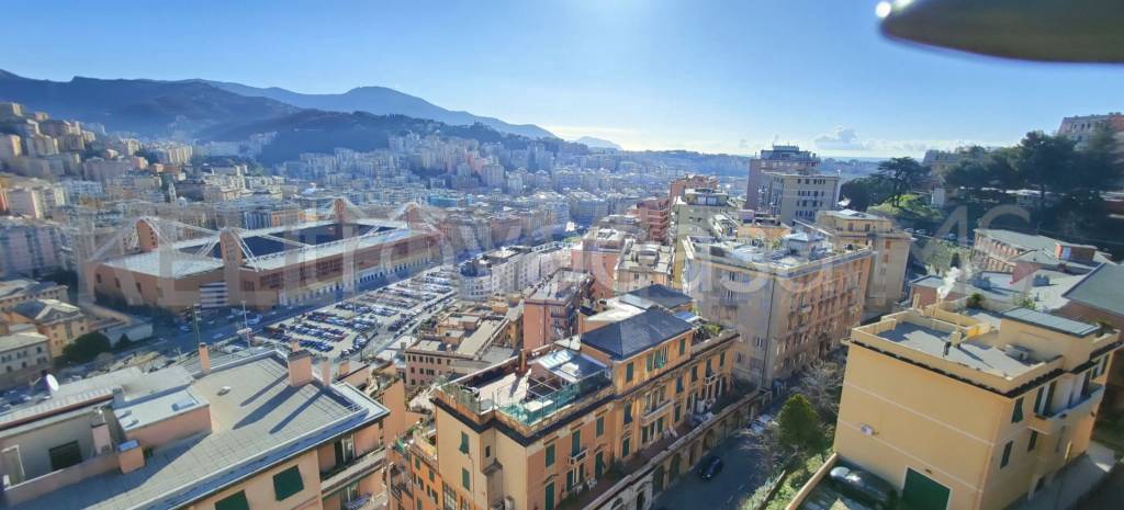 Appartamento in vendita a Genova via Leonardo Montaldo, 59