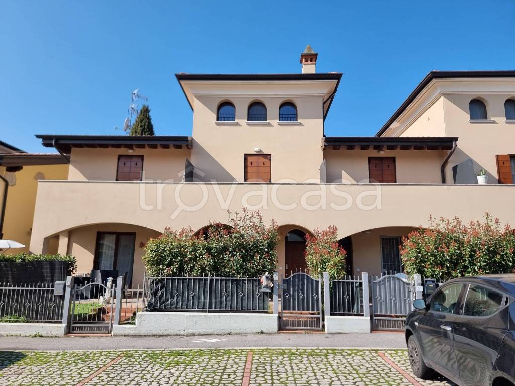 Villa a Schiera in vendita a Calcinato via Antonio Cetti, 10