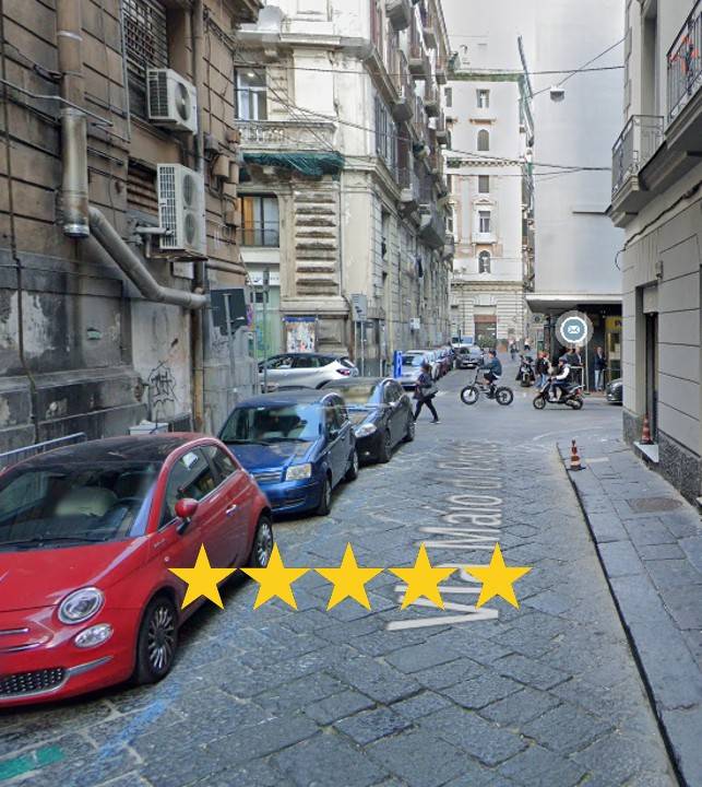 Appartamento all'asta a Napoli via del Maio di Porto