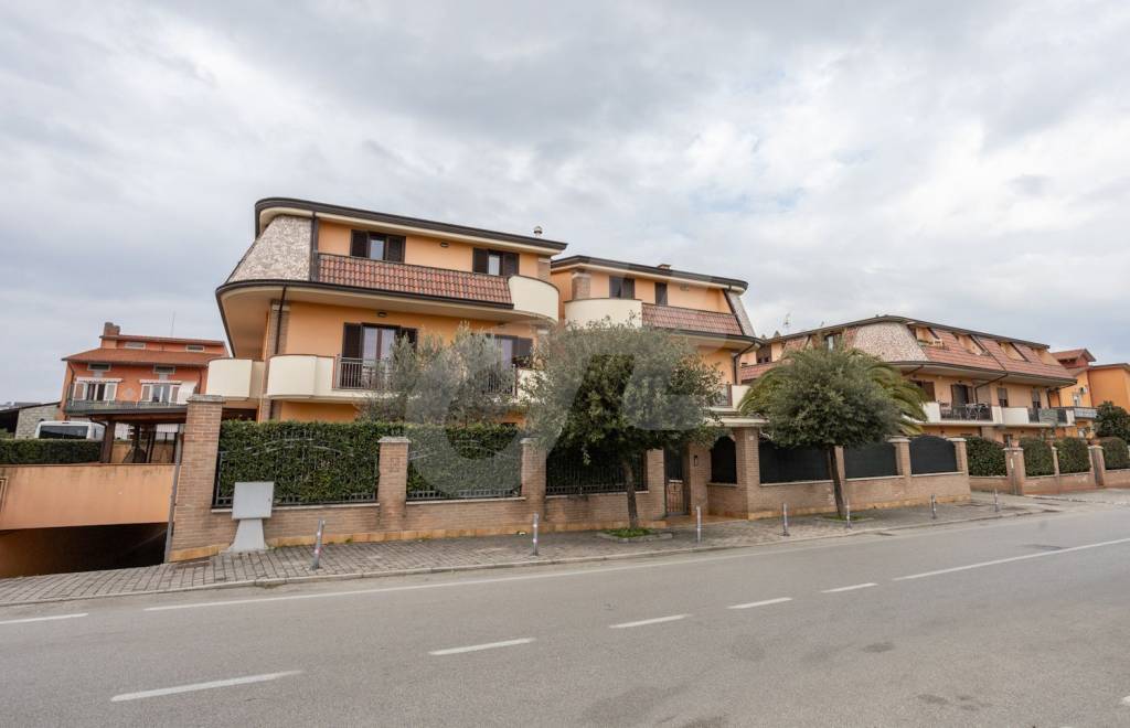 Appartamento in vendita a Calvi via La Frazia, 47
