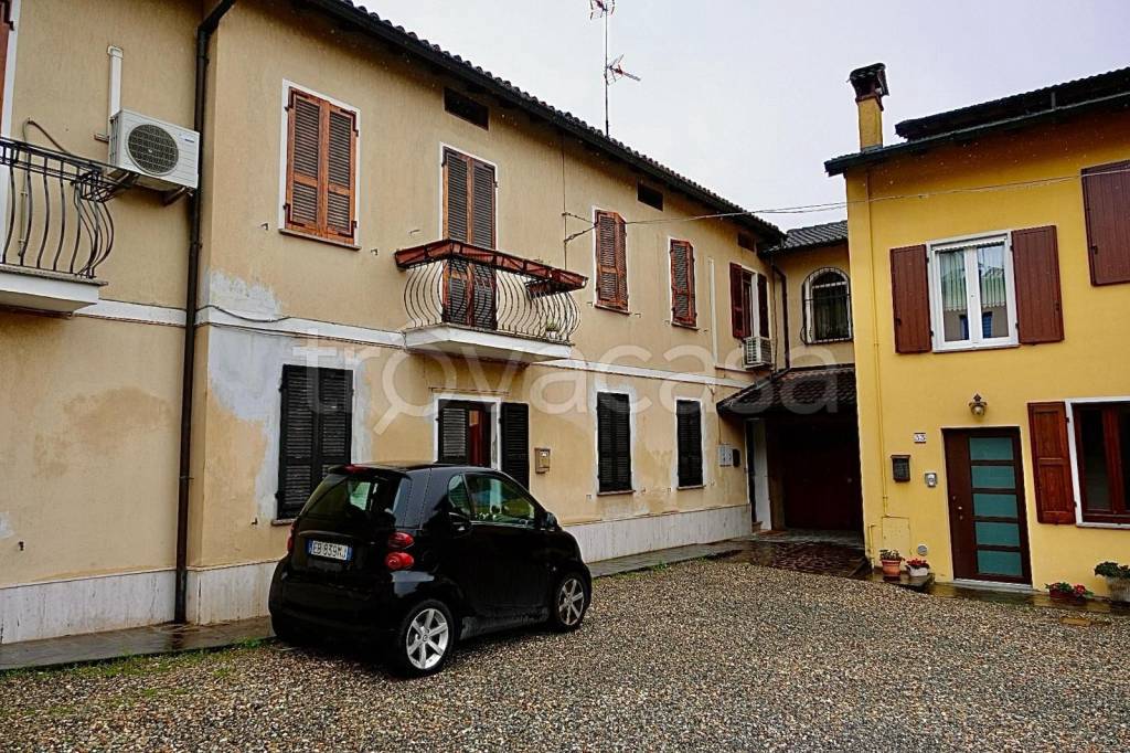 Appartamento in vendita a Orio Litta via roma