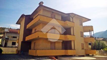 Appartamento in vendita a Gualdo Tadino via Ribustini