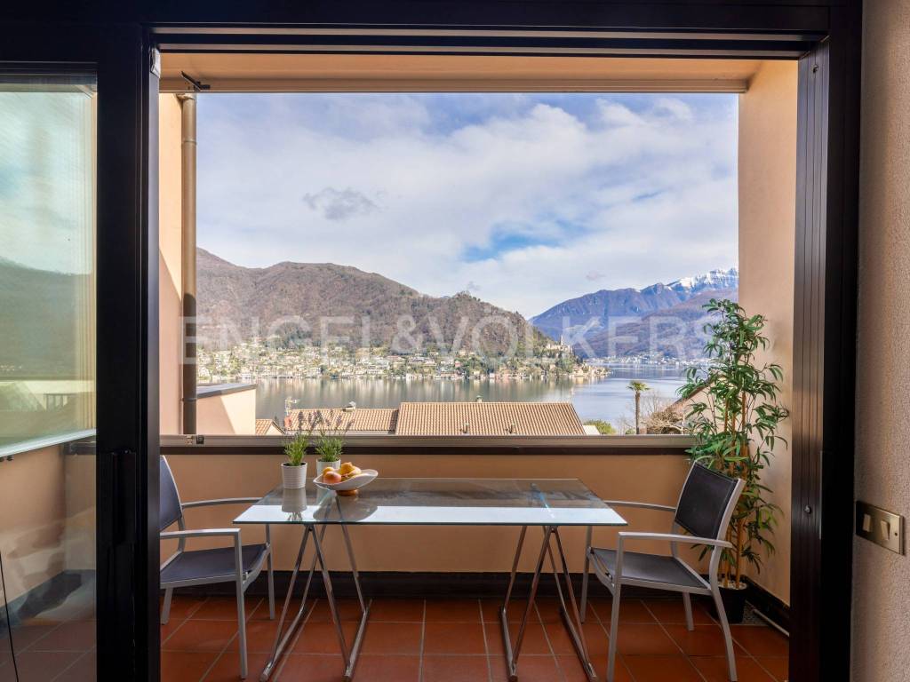 Appartamento in vendita a Cuasso al Monte via Casamora