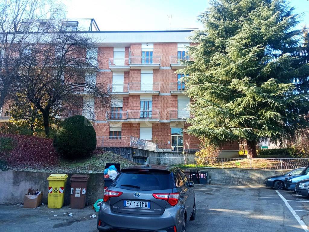 Appartamento in vendita ad Asti via Ezio Baroncini
