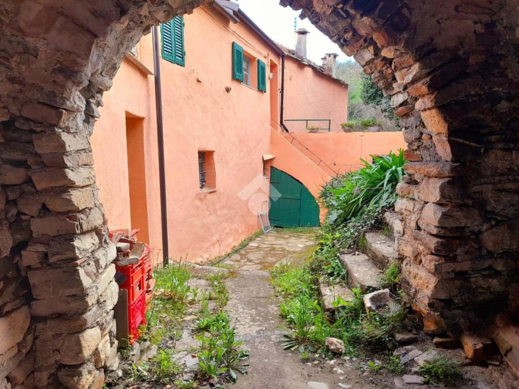 Casa Indipendente in vendita a Diano Arentino località Villatalla, 141