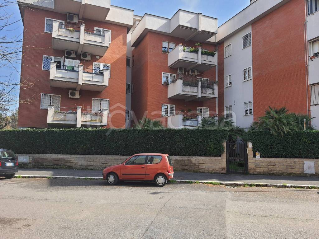 Appartamento in vendita a Roma via Giuseppe Antonio Pasquale