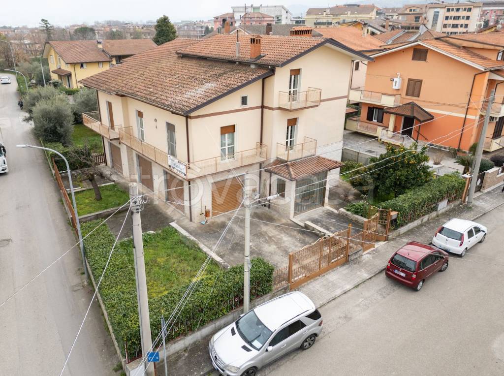 Villa in vendita a San Giorgio del Sannio via Cristoforo Colombo, 14