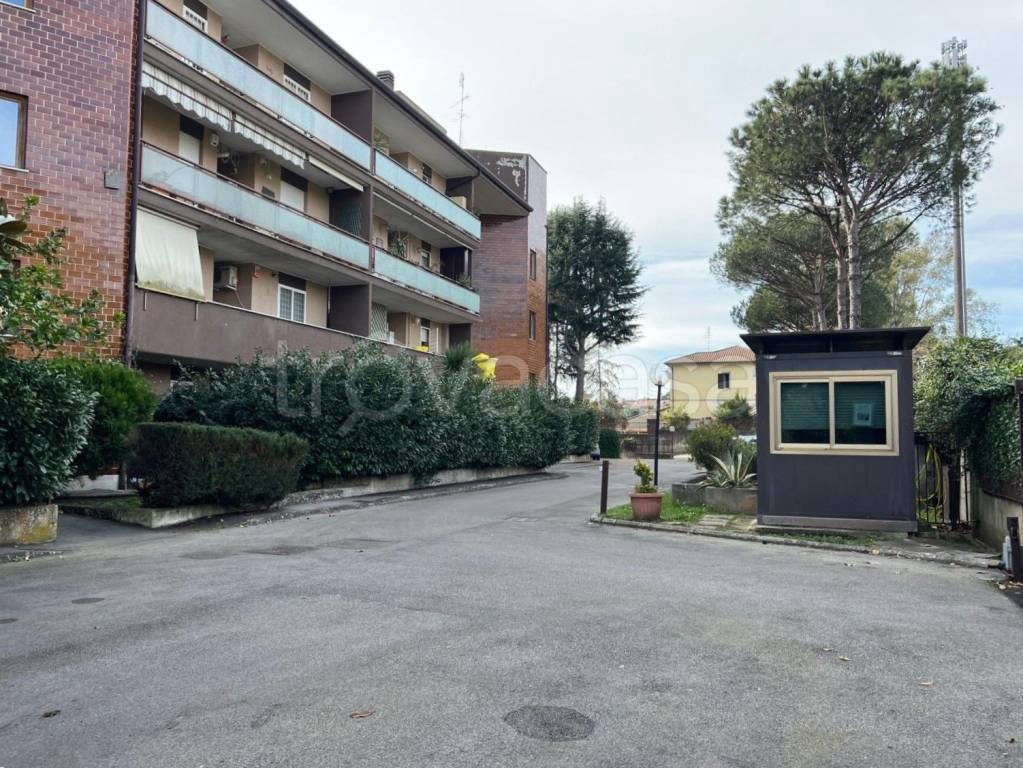 Appartamento in vendita a Roma via Giulio Galli
