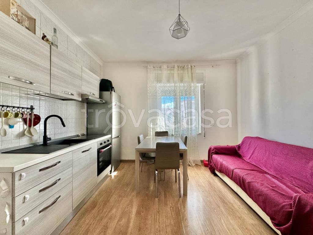 Appartamento in vendita a Napoli via Raffaele Ruggiero, 41