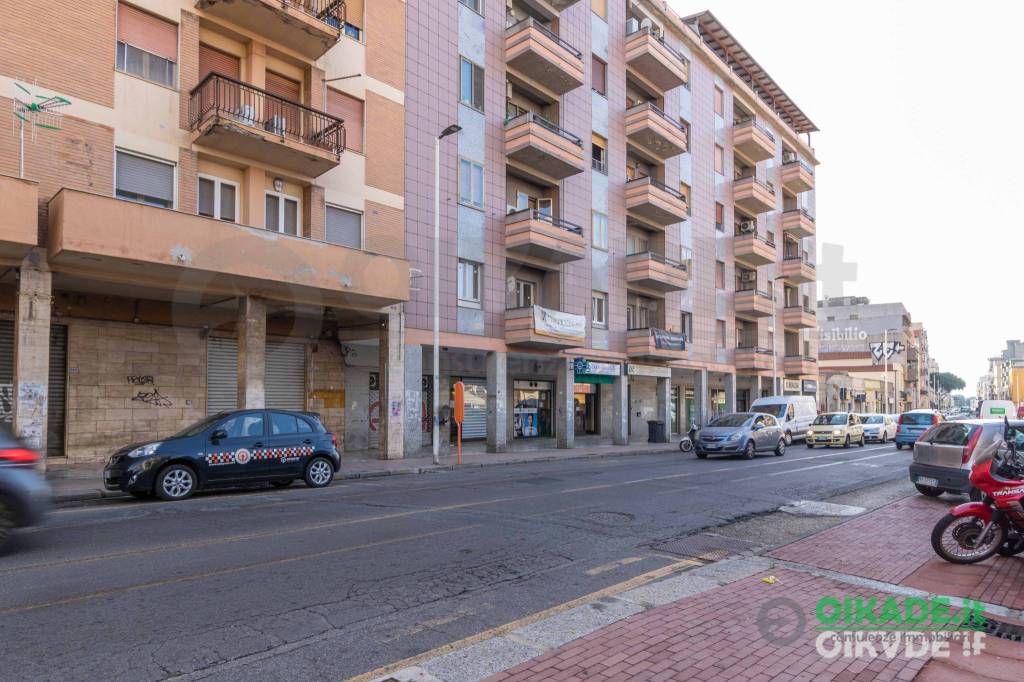 Negozio in vendita a Cagliari viale Sant'Avendrace, 289