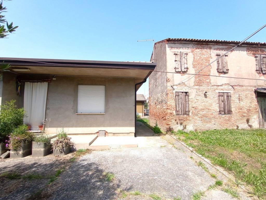 Villa in vendita a Cavarzere boscochiaro Via 2 Giugno, 76