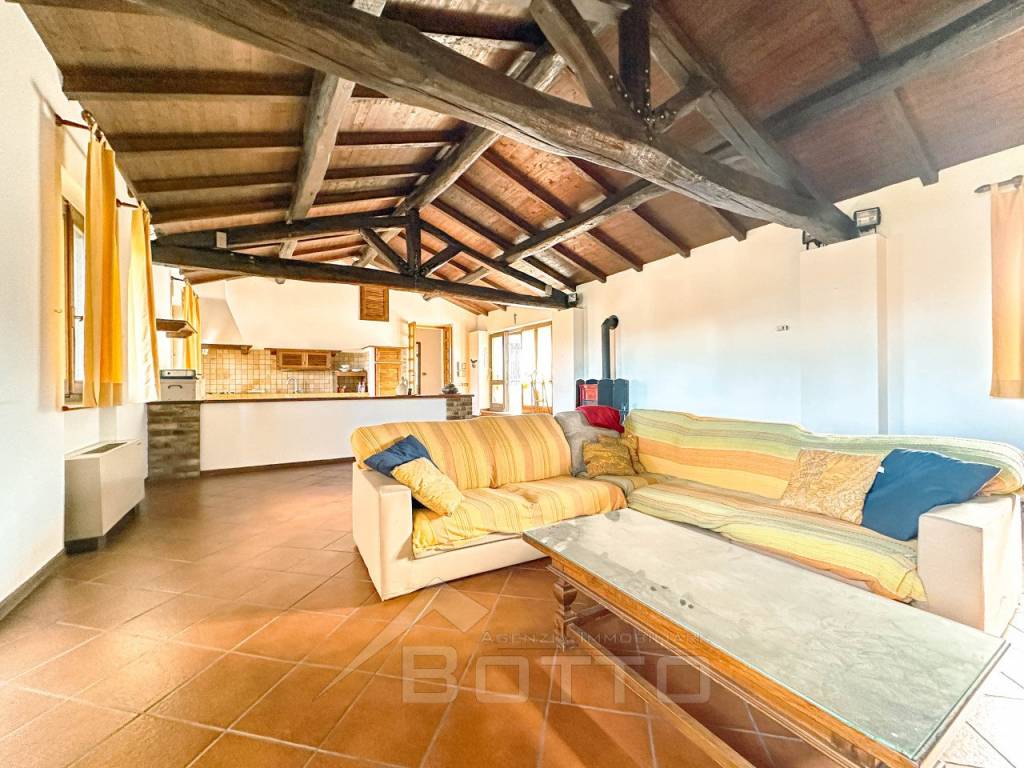 Villa a Schiera in vendita a Ghemme cascina Ferrera