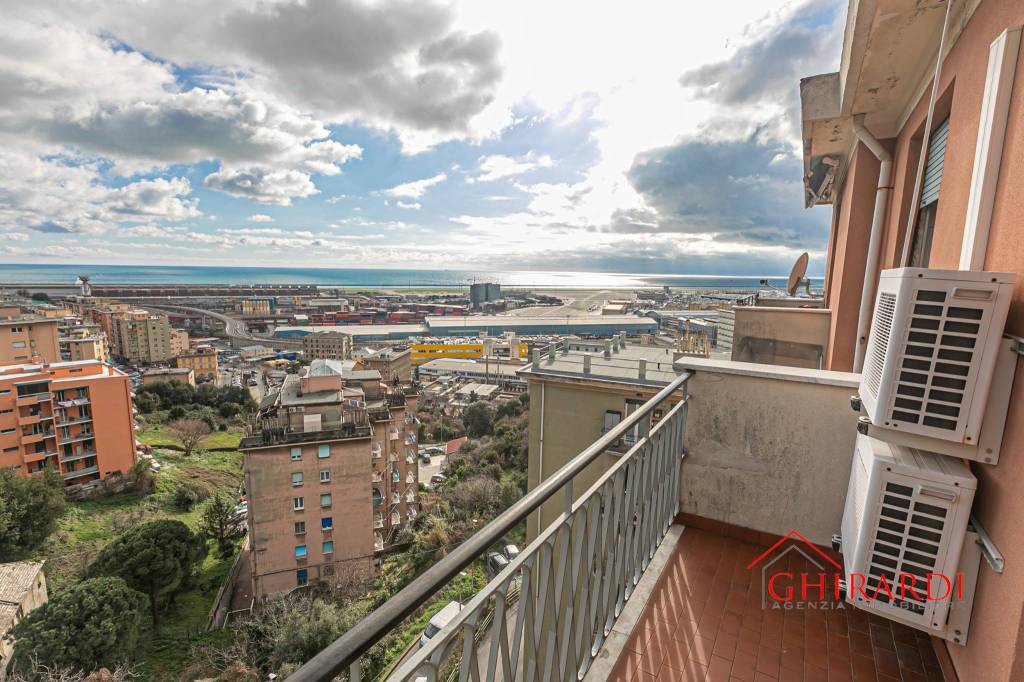 Appartamento in vendita a Genova via Lodovico Calda, 31