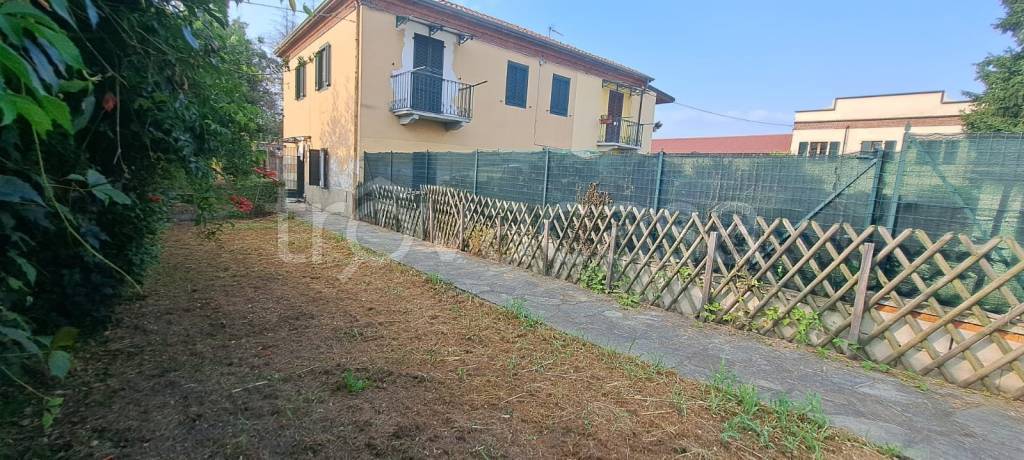 Appartamento in vendita a Piscina via Fornaci