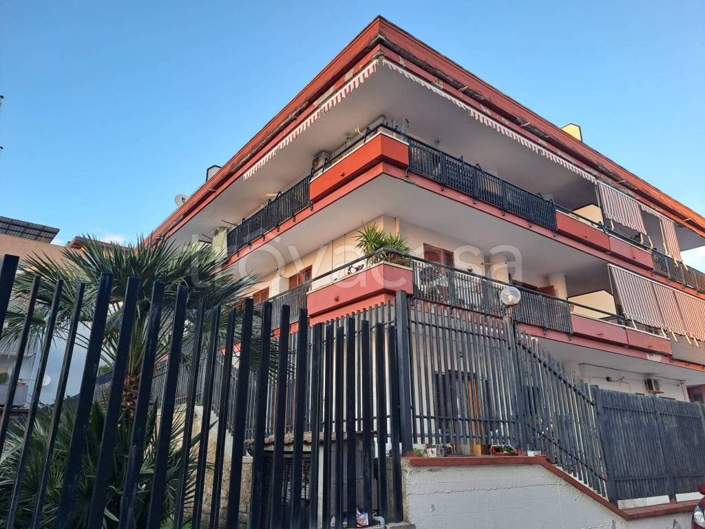 Appartamento in vendita a San Nicola la Strada via Euclide, 19