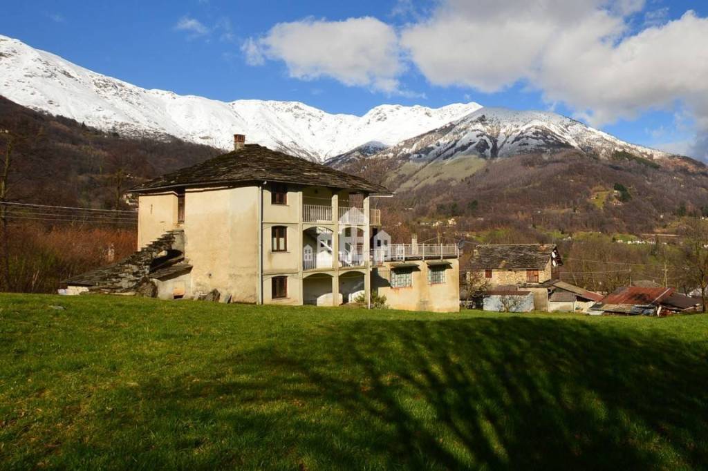 Casa Indipendente in vendita a Valchiusa via Pietro Beratto, 41
