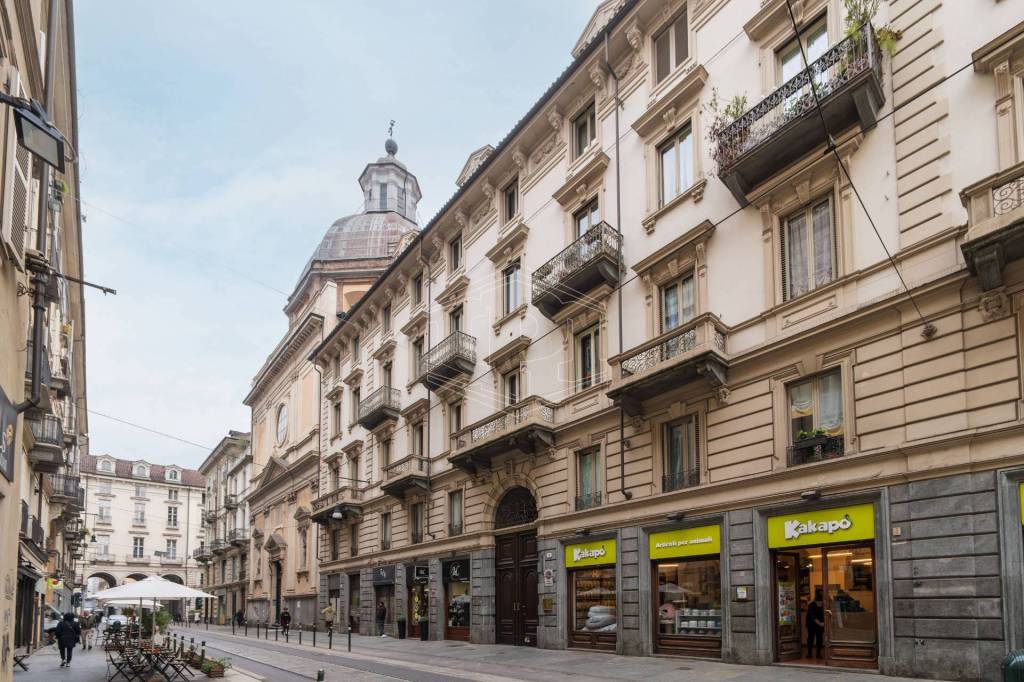 Appartamento in vendita a Torino via San Francesco d'Assisi, 3