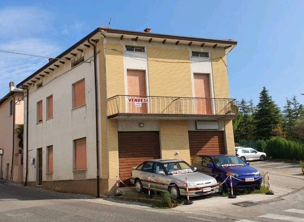 Villa Bifamiliare in in vendita da privato a Gradara via Mercato, 48