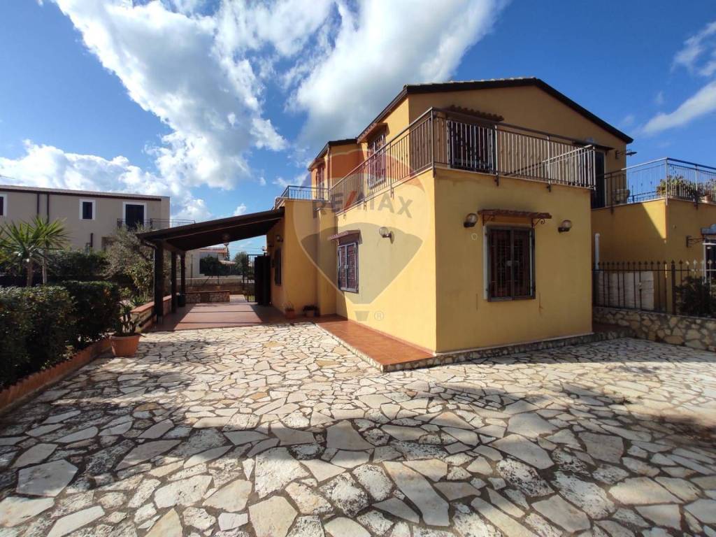 Villa Bifamiliare in vendita ad Altavilla Milicia contrada Sperone, snc
