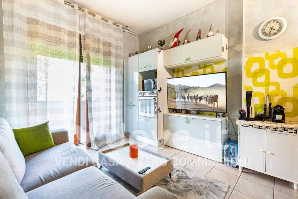Appartamento in vendita a Rho via Luigi Capuana, 50