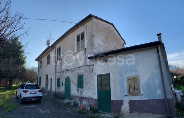Casale in vendita a Sezze via Bassiano