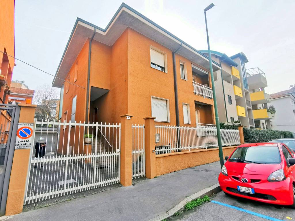 immagine annuncio 1 di 15