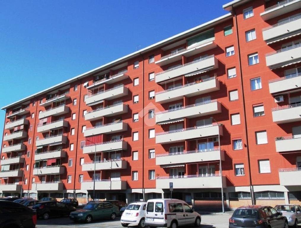 Appartamento in vendita a Milano via Appennini, 105