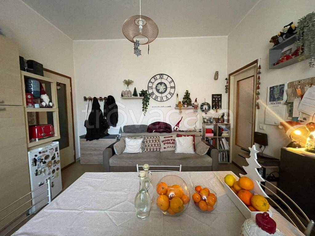 Appartamento in vendita a Saronno via Bainsizza