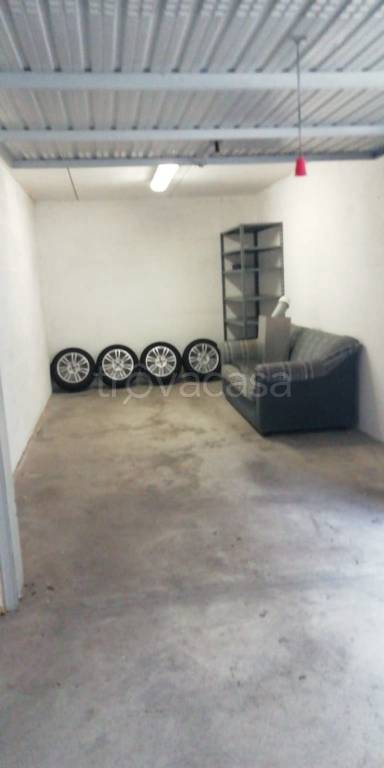 Garage in vendita a Lavis via Cembra