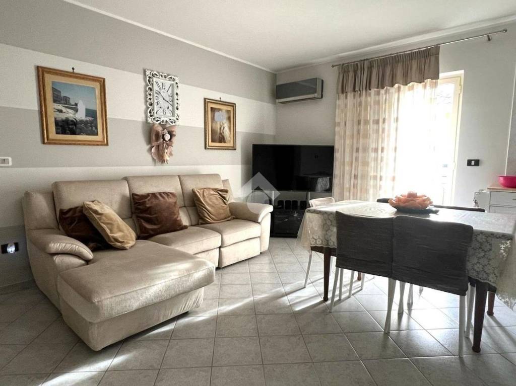 Appartamento in vendita ad Acerra via Spiniello, 93