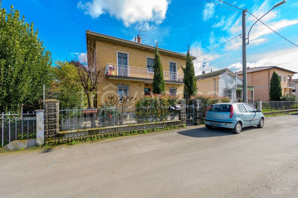 Villa Bifamiliare in vendita a Noceto via Camboara, 38