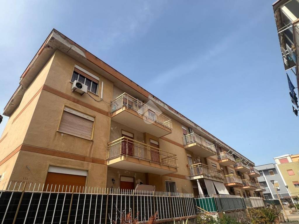 Appartamento in vendita a Palermo via Luna Emerigo, 15