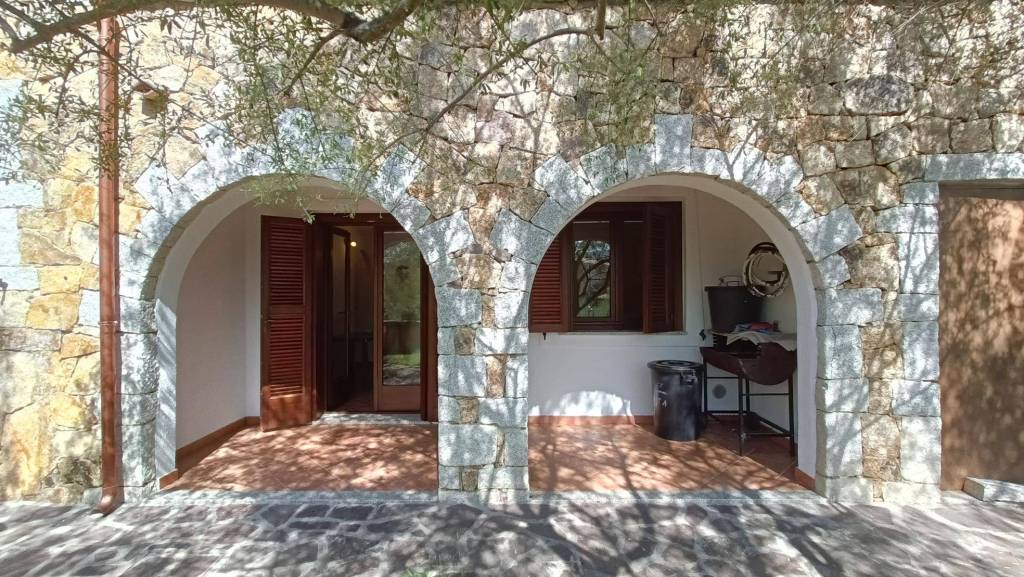 Villa in vendita a San Teodoro via Aresula