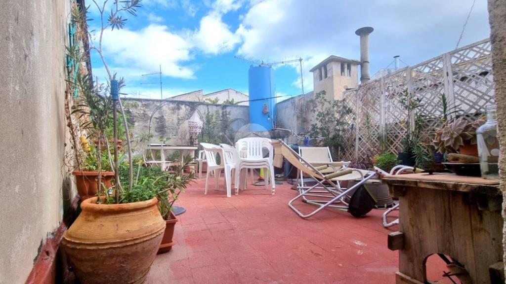 Appartamento in vendita a Palermo via Benedetto Gravina, 59