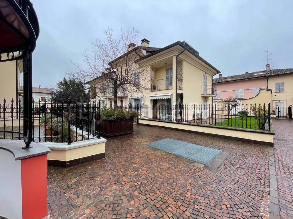 Appartamento in vendita a Carpaneto Piacentino viale Giacomo Matteotti, 21B