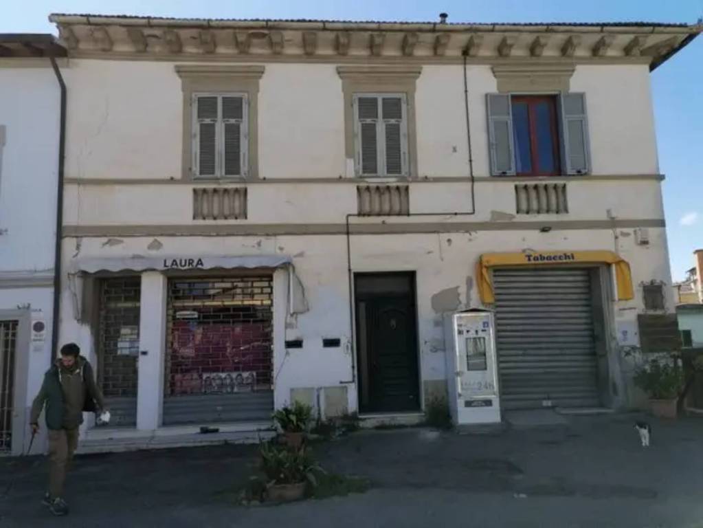 Casa Indipendente in vendita a Certaldo via Romana